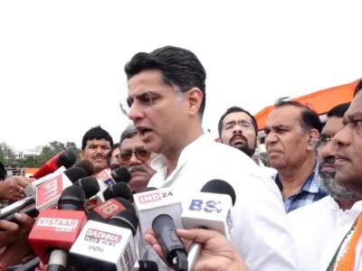 CG Politics: खरगे की जनसभा से पहले साइंस कॉलेज मैदान पहुंचे सचिन पायलट, कहा-बारिश है, बादल हैं, लेकिन जोश हाई, कांग्रेस की किसान-जवान-संविधान सभा कल