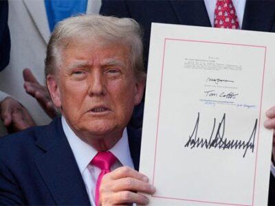 Trump Sign Tariff Letter: डोनाल्ड ट्रंप ने साइन की Tariff की चिट्ठी, सोमवार को होगी जारी, बोले-Take it or Leave it, क्या भारत से हो पाएगी ट्रेड डील