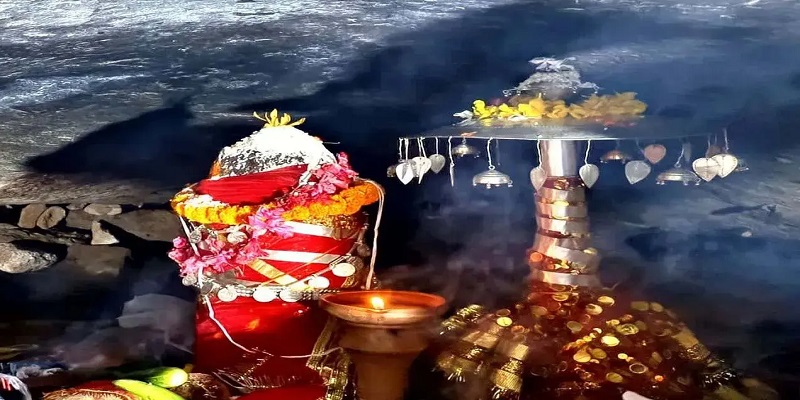  Narayanpur Lingeshwari Mata Cave : 45 साल बाद खुला लिंगेश्वरी माता की गुफा का पावन द्वार, हजारों श्रद्धालुओं की उमड़ी भीड़, क्षेत्र में भक्ति और पर्यटन का संचार