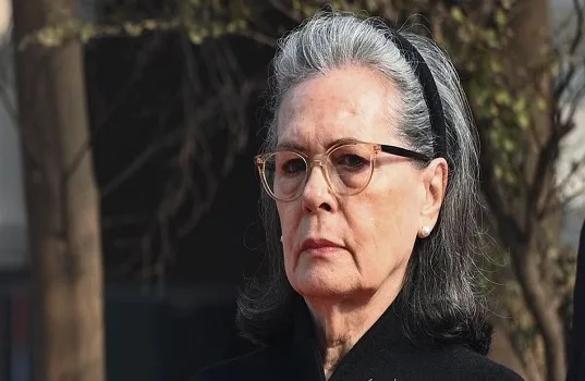 text: Legal proceedings in Rouse Avenue Court regarding Sonia Gandhi's voter list case.