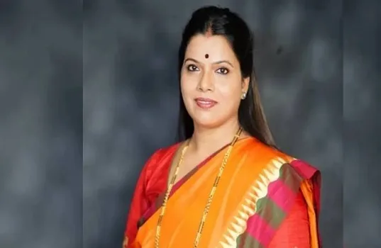 Ritu Tawade BJP candidate for Mumbai Mayor BMC.