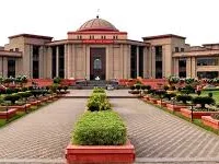 ‘पुलिस प्राइवेट वसूली एजेंट नहीं’: हाईकोर्ट की फटकार, NBFC के 53 करोड़ होल्ड करने का आदेश रद्द