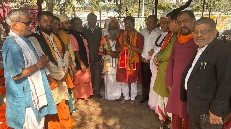 Emergency meeting of Saints and Mahants in Raipur against Rajim Kumbh mismanagement.