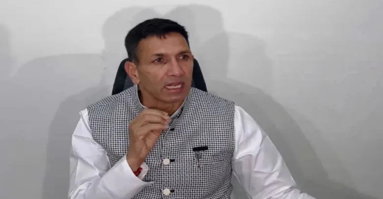 Jitu Patwari addressing press conference in Bhopal