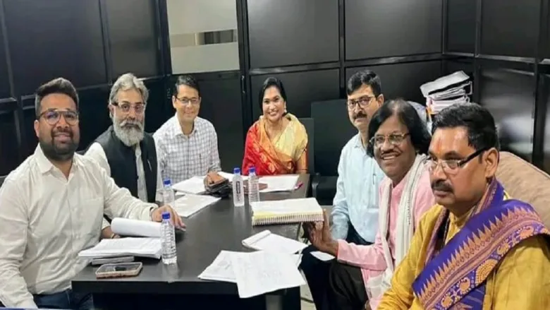 रायपुर में छत्तीसगढ़ फिल्म विकास निगम की बैठक