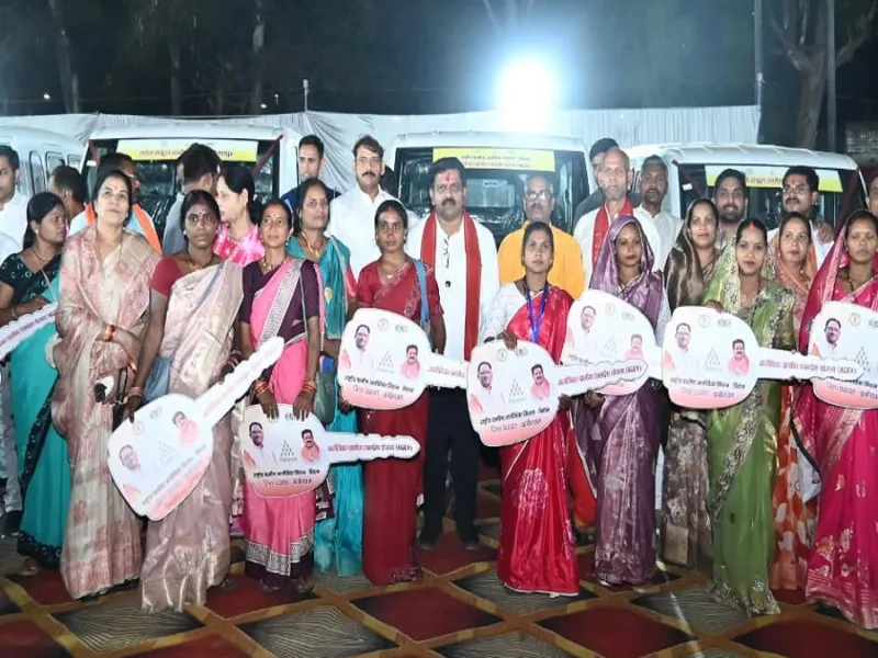 Deputy CM Vijay Sharma promoting women empowerment in Kabirdham.