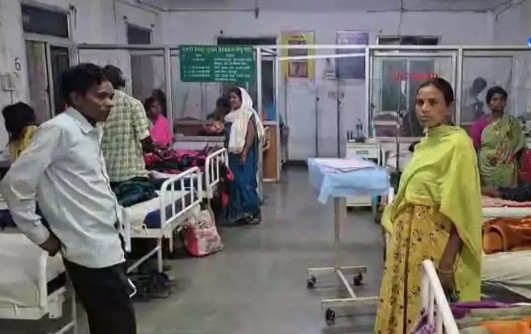 गोलगप्पे खाने से बिगड़ी तबियत, उल्टी-दस्त से पीड़ित 8 लोग अस्पताल में भर्ती