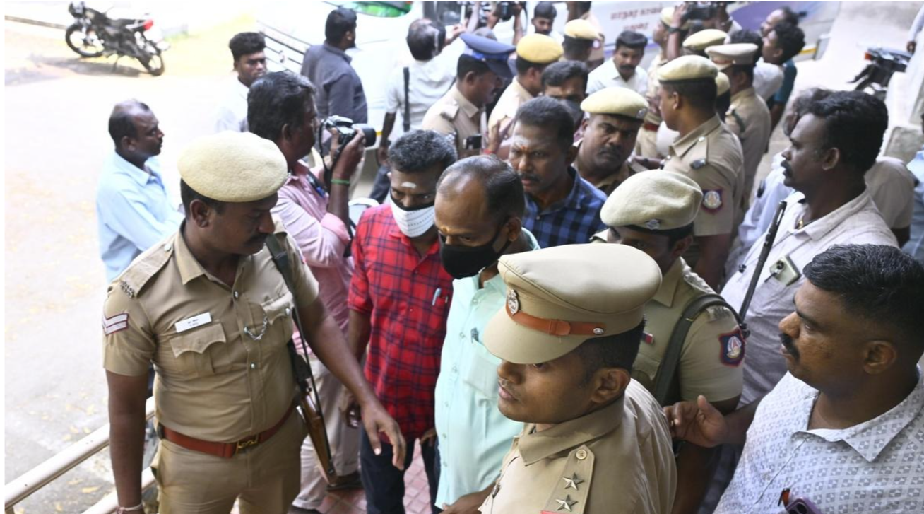 Tamil Nadu Jayaraj-Beniks Custodial Death Case: हिरासत में मौत के इस मामले में 9 पुलिसकर्मियों को फांसी, कोर्ट ने कहा—वर्दी की आड़ में कानून तोड़ने वालों को बख्शा नहीं जाएगा