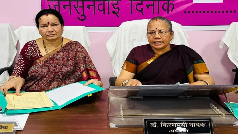 छत्तीसगढ़ महिला आयोग की अध्यक्ष डॉ. किरणमयी नायक ने रायपुर में 392वीं जनसुनवाई की