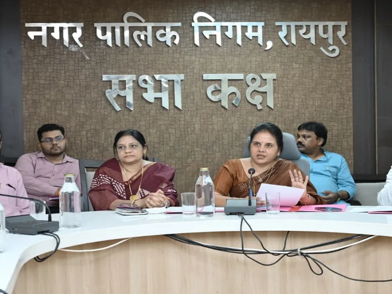 महापौर मीनल चौबे ने दिए नाला सफाई के सख्त निर्देश