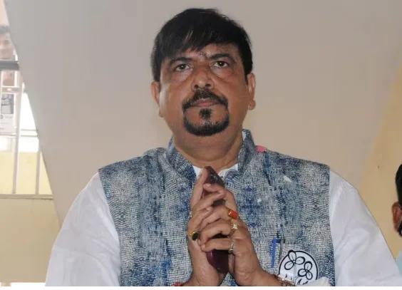 West Bengal Municipality Recruitment Scam: पश्चिम बंगाल नगर पालिका भर्ती घोटाला केस में टीएमसी के पूर्व मंत्री सुजीत बोस गिरफ्तार, भर्ती के बदले फ्लैट लेने के आरोप