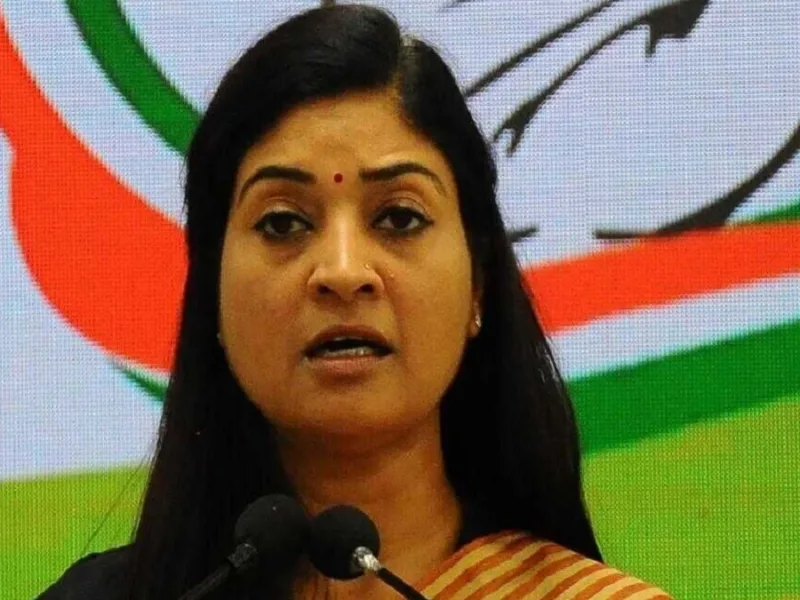 हिला कांग्रेस की राष्ट्रीय अध्यक्ष अलका लांबा ने छत्तीसगढ़ महिला कांग्रेस की पूरी कार्यकारिणी को तत्काल प्रभाव से भंग किया