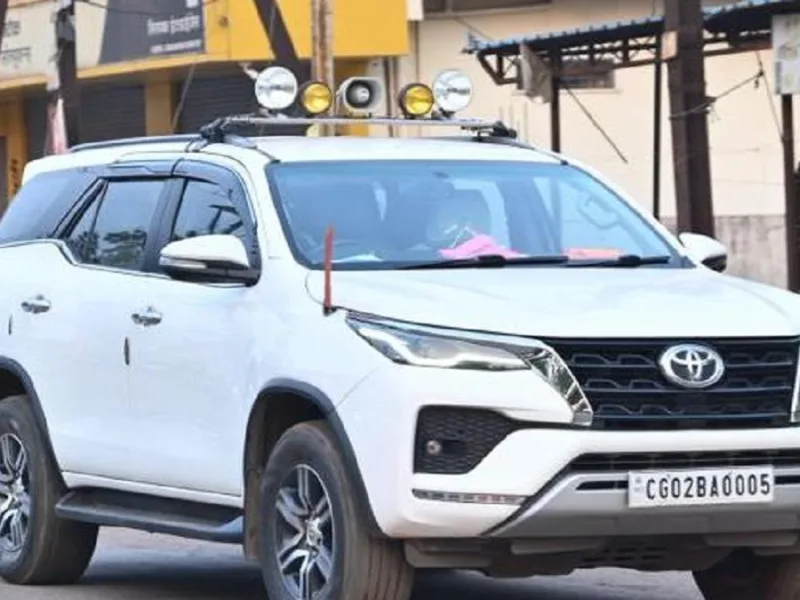 राजस्व मंत्री टंक राम वर्मा ने छोड़ी VIP सुरक्षा