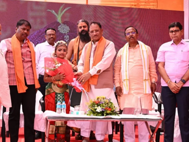 CM साय ने महादेव घाट पर मनाया 'सोमनाथ स्वाभिमान पर्व'