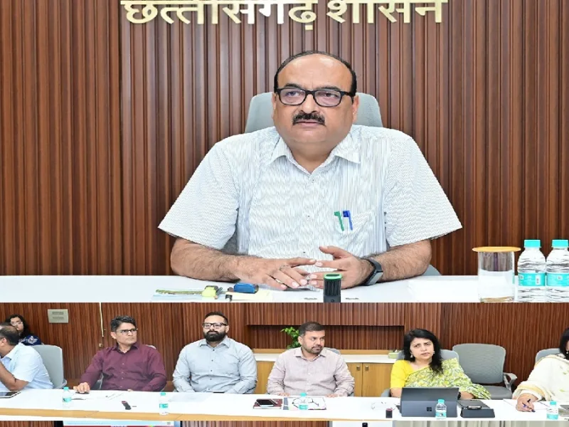 मंत्रालय महानदी भवन में मुख्य सचिव विकासशील की अध्यक्षता में उच्च स्तरीय बैठक