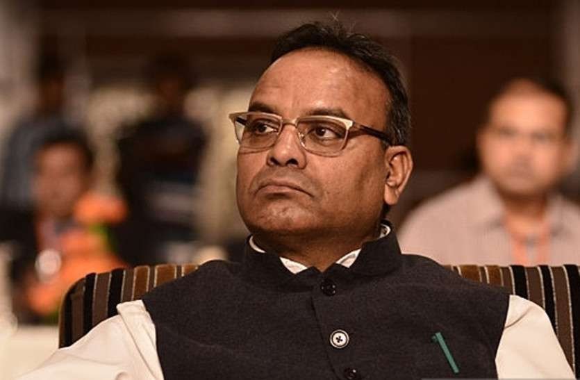 सीएम निवास बैठक पर अजय चंद्राकर का बड़ा बयान: कहा- कांग्रेस के भीतर मची है भगदड़, सरकार पूरी तरह सुरक्षित