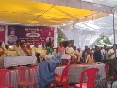 मजदूरी मांगना भीख नहीं: कलेक्टर ने मंच से एसडीओ को फटकारा, 6 लाख भुगतान 30 जून तक करने के निर्देश