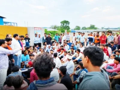 पिकाडली कंपनी की मनमानी के खिलाफ फूटा ग्रामीणों का गुस्सा, रोजगार में प्राथमिकता की मांग पर गेट जाम