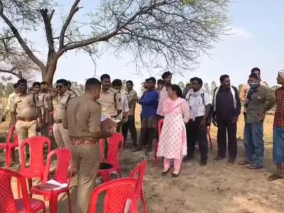 एक ही गांव में 5 दिन में 8 मौतें, जहरीली शराब पिलाकर मारने की आशंका, दफन शवों को निकाला जा रहा बाहर