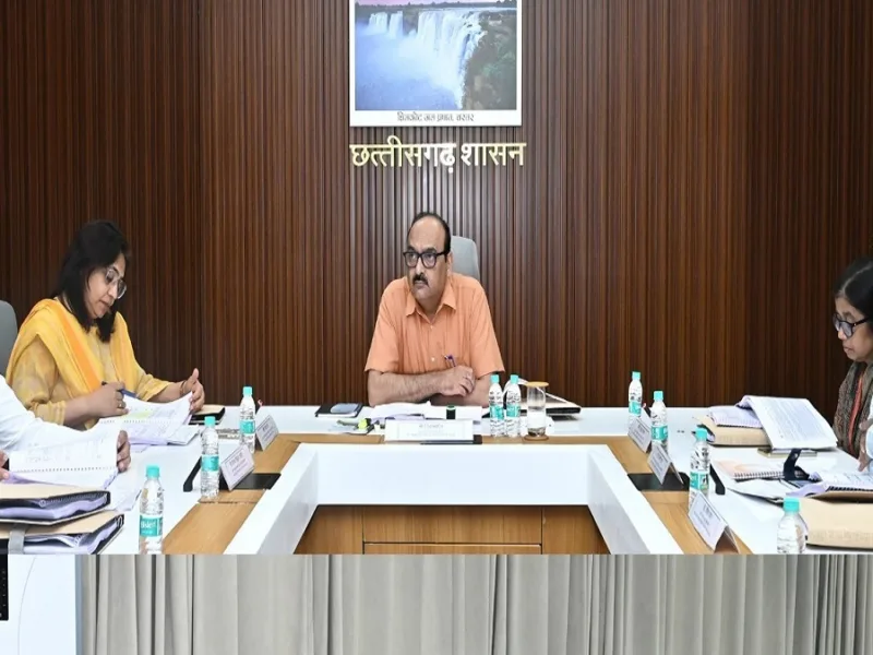 छत्तीसगढ़ सामाजिक अंकेक्षण इकाई की बैठक में मुख्य सचिव के कड़े निर्देश