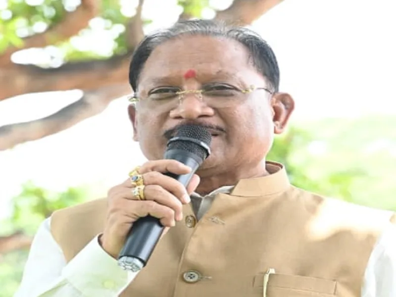 मुख्यमंत्री साय ने बच्चों से मन लगाकर पढ़ाई करने का किया आह्वान