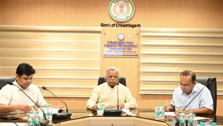 रायपुर में जेम्स एवं ज्वेलरी पार्क के साथ टेक्सटाइल पार्क पर CSIDC ने की चर्चा