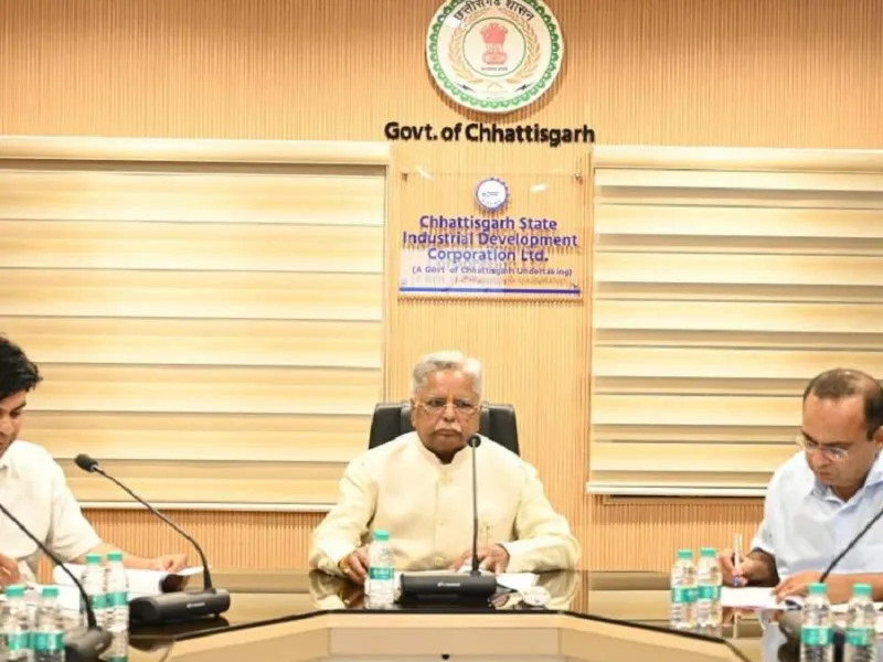 रायपुर में जेम्स एवं ज्वेलरी पार्क के साथ टेक्सटाइल पार्क पर CSIDC ने की चर्चा