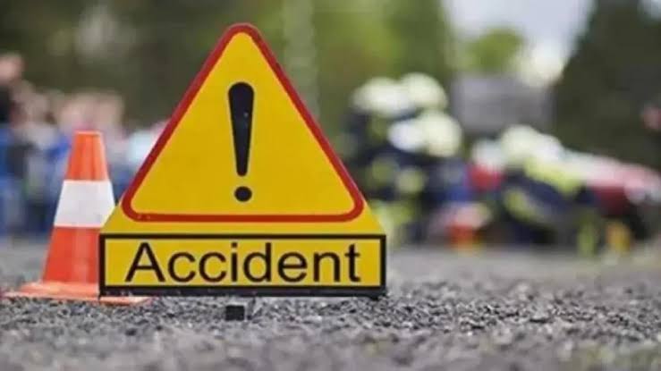 बोलेरो की टक्कर से आरक्षक की मौत का मामला, नाम ट्रांसफर न कराने पर पुराने मालिक पर 63.93 लाख का जुर्माना