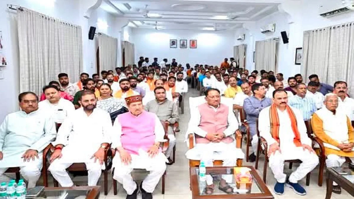 सीएम साय और किरण देव ने सुनी 'मन की बात'