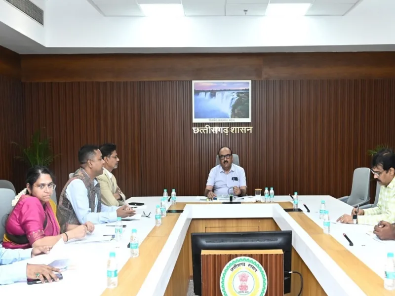 नदियों के पुनरूद्धार के लिए मुख्य सचिव की अध्यक्षता में बड़ी बैठक
