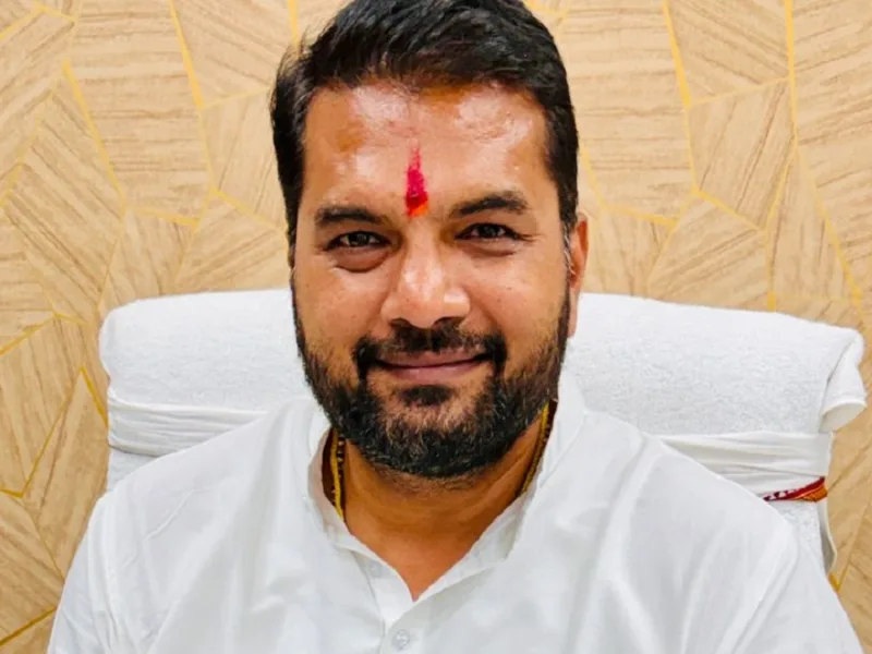 ‘ट्रिपल इंजन’ सरकार के बाद भी अटके ₹220 करोड़? जलभराव पर नेता प्रतिपक्ष का बड़ा हमला!
