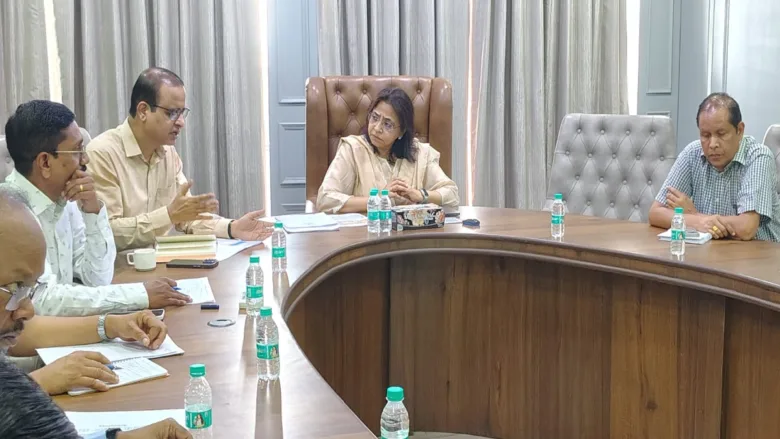 अपर मुख्य सचिव ऋचा शर्मा ने की ग्रामीण विकास कार्यों की समीक्षा
