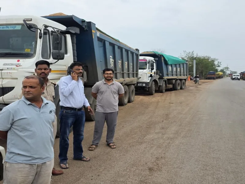 तड़के सुबह एक्शन: अवैध रेत से भरे 10 हाइवा जब्त, टीम को देखते ही चाबी लेकर भागे ड्राइवर!