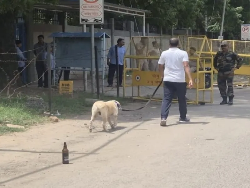 Gurugram School Bomb Threat : गुरुग्राम में बम की धमकी: स्कूलों और सचिवालय में मची खलबली