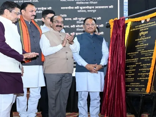रायपुर मेडिकल कॉलेज में 200 सीटर छात्रावास, कैंसर भवन विस्तार और आवासीय परिसर का होगा निर्माण, CM बोले- स्वस्थ छत्तीसगढ़ करेगा विकसित छत्तीसगढ़ का निर्माण