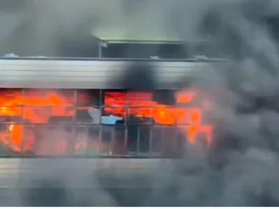 fire at China shoe factory: जूता फैक्टरी में लगी आग, 28 मजदूरों की जिंदा जलकर मौत, कई घायल, 183 फायरफाइटर्स तैनात