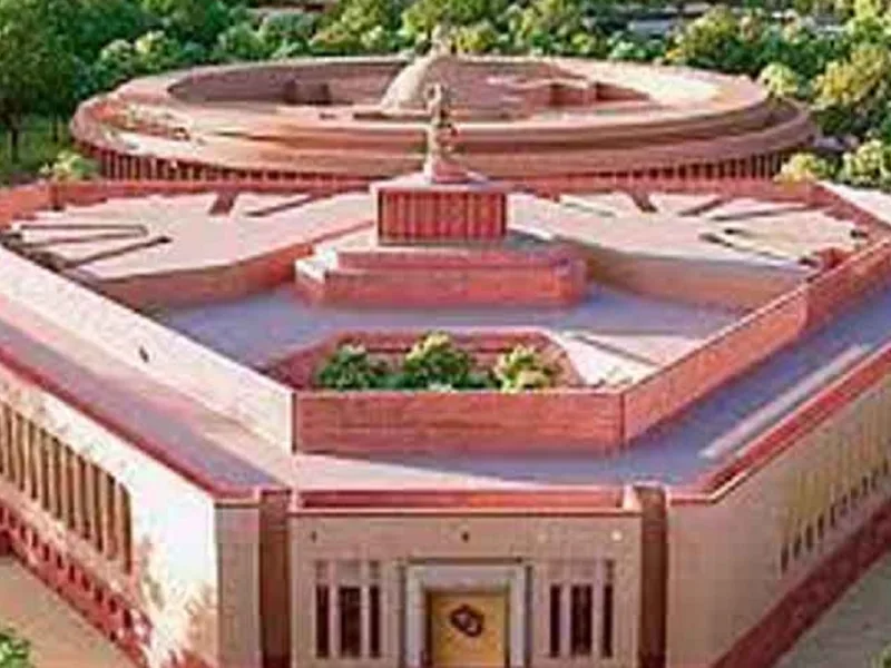 Parliament: संसद में अखिलेश यादव का सरकार पर तंज: ‘एक प्रधान हटाकर प्रधानमंत्री को बचाया’