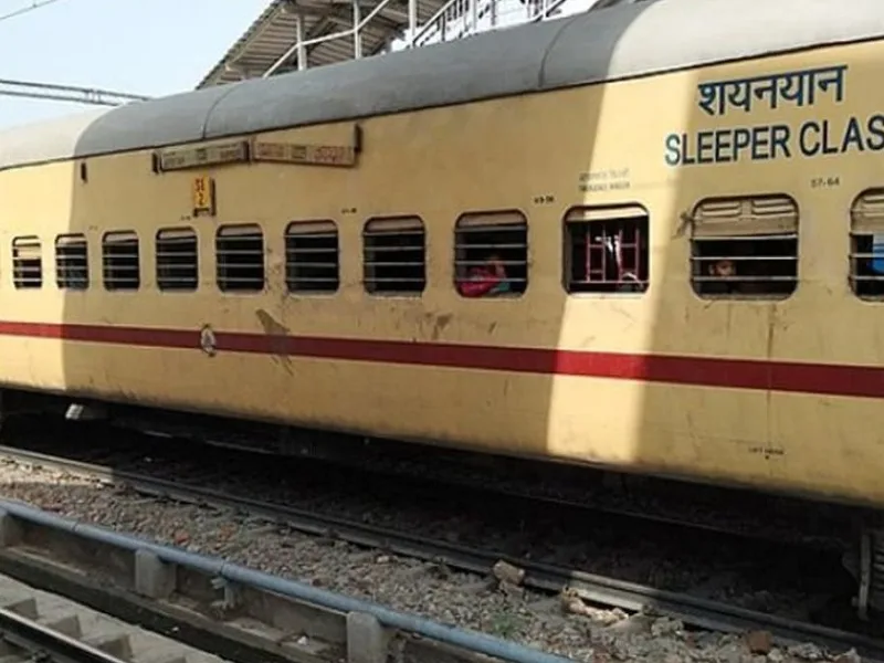 Railway: श्रावणी मेले में श्रद्धालुओं को रेलवे का बड़ा उपहार, महादेवसाल स्टेशन पर रुकेगी LTT-शालीमार एक्सप्रेस
