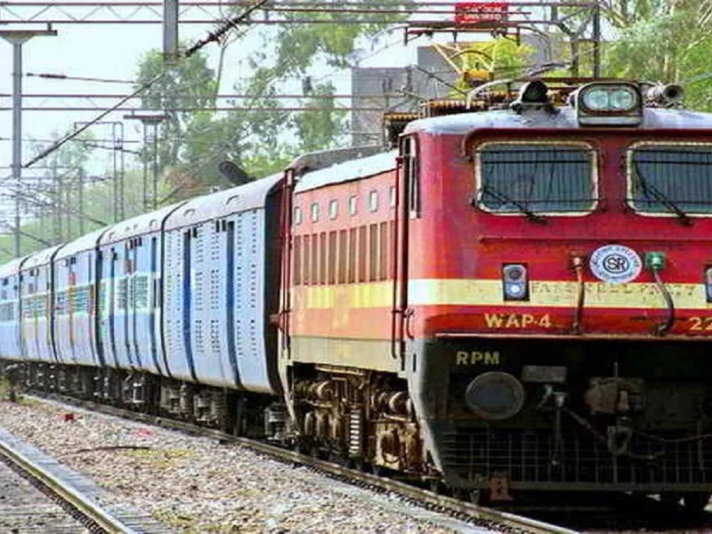 Trains Cancelled : रेलवे का बड़ा फैसला, इस रूट की ट्रेने अचानक रद्द