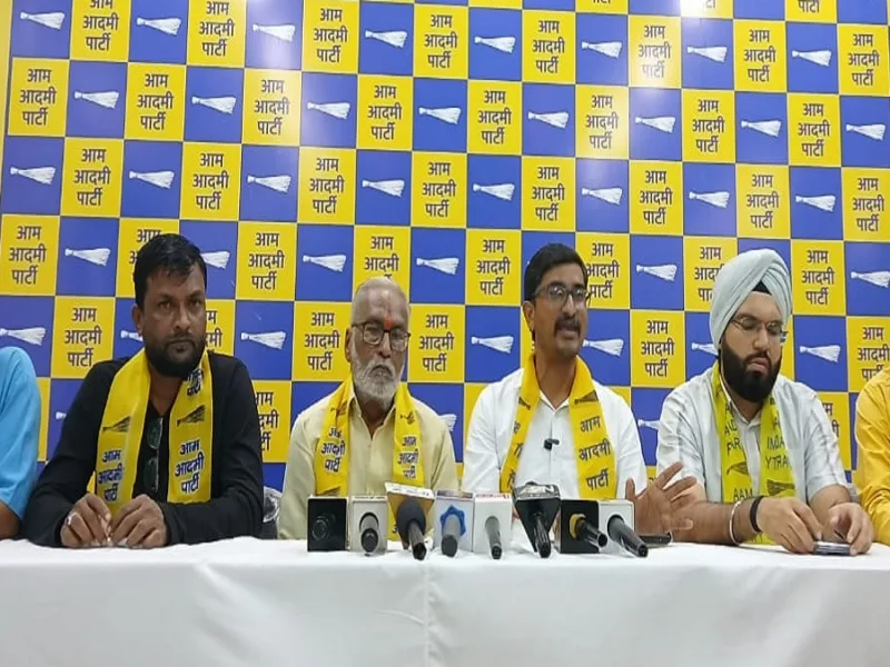 मंत्रियों के करीबियों की जमीन बचाने उजाड़े गरीबों के घर, नकटी में बुलडोजर एक्शन पर ‘आप’ का बड़ा खुलासा