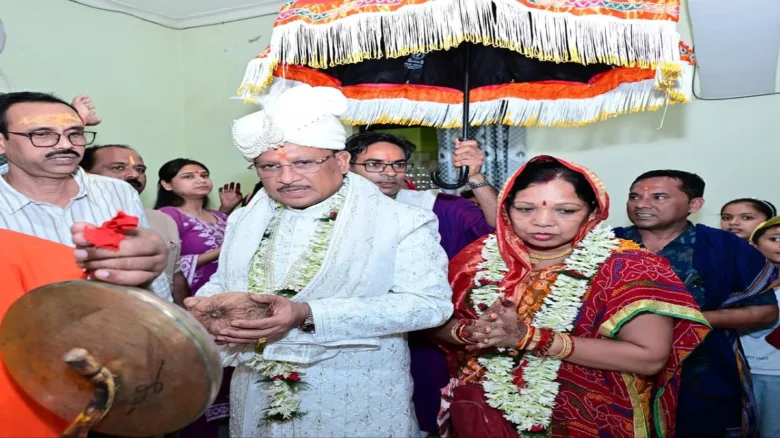 CM Vishnu Deo Sai pulling Lord Jagannath rath in Dokda Jashpur