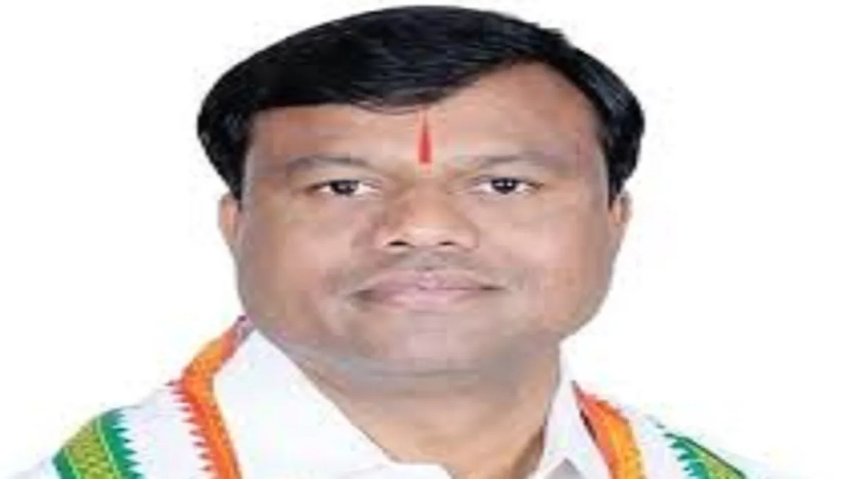 छत्तीसगढ़ प्रदेश कांग्रेस कमेटी के अध्यक्ष दीपक बैज ने रायपुर में प्रेस वार्ता कर पीएम मोदी के इस्तीफे की मांग की है।