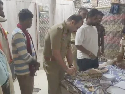 धान घोटाले में हुई बड़ी कार्रवाई, केंद्र प्रभारी के घर छापे में मिले 16 लाख कैश, कंप्यूटर भी जब्त