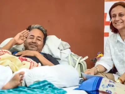 Sonam Wangchuk Hunger Strike: सोनम वांगचुक कल खत्म कर सकते हैं अनशन, अगर..पत्नी गीतांजलि ने विपक्षी नेताओं के सामने रखी शर्त