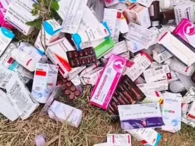 जंगल में मिली जीवन रक्षक दवाइयां, अगले साल की है एक्सपायरी डेट