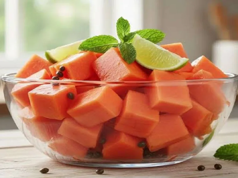 Health Benefits Of Papaya: सेहत का खजाना है पपीता, जानिए इसे खाने का सही तरीका!