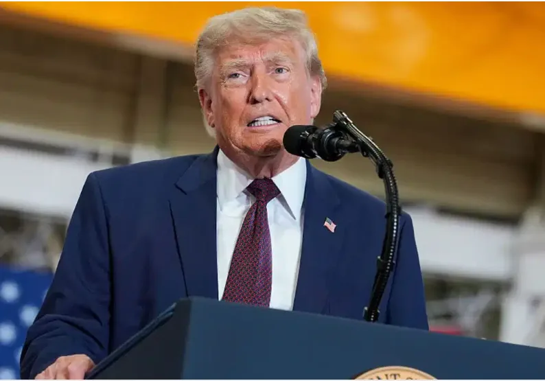 trump-on-hormuz-strait: होर्मुज पर 24 घंटे में पलटे ट्रंप, अब 20% टैक्स की जगह US में निवेश की रखी शर्त