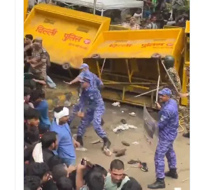 सोनम वांगचुक नहीं तोड़ेंगे अनशन, जंतर-मंतर से हटाए गए कॉकरोच, जमकर लाठीचार्ज, देखें वीडियो