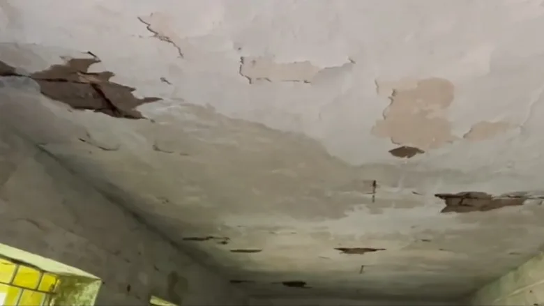 Dilapidated government school buildings and students studying in alternative classrooms in Bastar