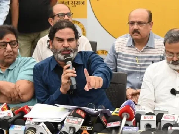 Bihar Politics: तेजस्वी को 10वीं की सलाह पड़ी भारी? PK बोले- CM सम्राट भी साथ दें परीक्षा